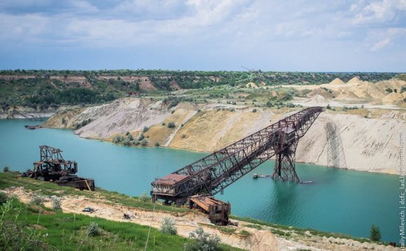 Долина мертвых экскаваторов