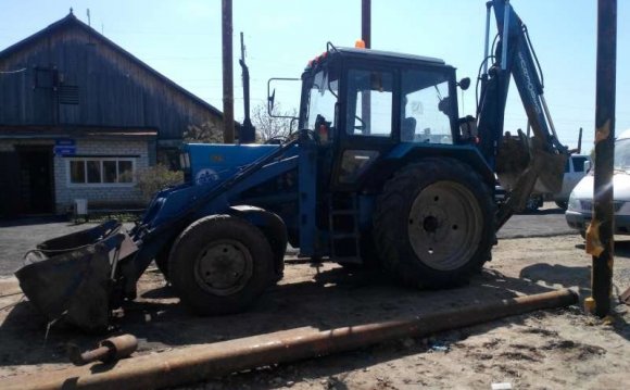 Экскаватор-погрузчик ЭП 2626Е