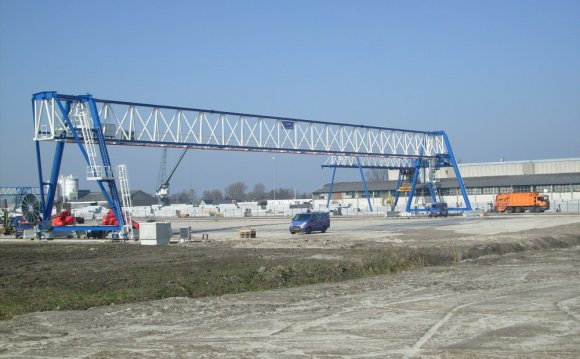 Фото Козловые кран HENAN