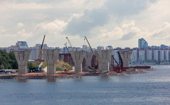 Опоры на Крестовском острове: